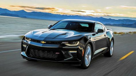 2017 Chevrolet Camaro is a 2-door coupe ( 2017 Chevrolet Camaro Coupe) or… Chevy Camero, Camaro 2016, Chevrolet Camaro Zl1, Camaro Zl1, Chevrolet Camaro Ss, Old Classic Cars, Super Car, Camaro Ss, Top Cars