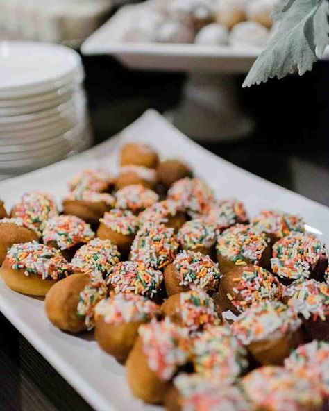 donut holes with sprinkles Unique Wedding Cake, Harbor Wedding, Donut Bar, Traditional Wedding Cake, Wedding Cake Flavors, Donut Holes, Stone Harbor, Unique Wedding Cakes, Nontraditional Wedding