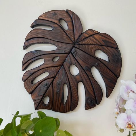 Scroll Saw Wall Art, Cnc Art Wall Decor, Wooden Wall Decor Ideas, 3d Relief Art, Creative Wall Painting, Dremel Carving, Wood Art Design, Pallet Creations, Art And Craft Videos