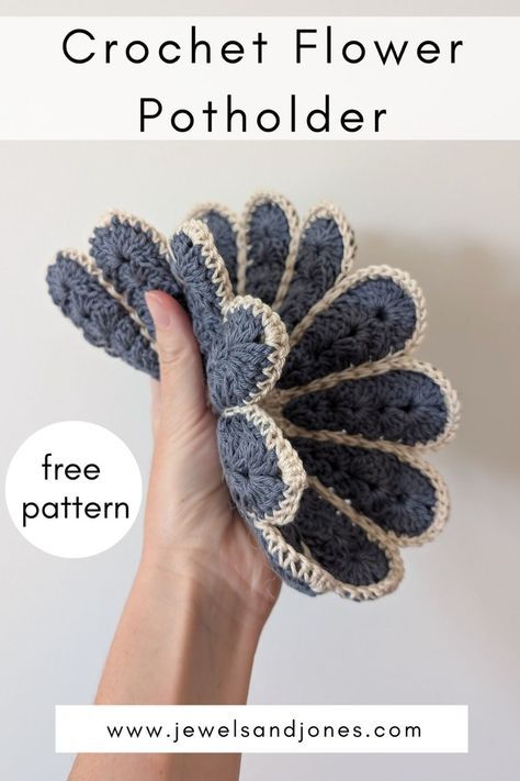 Learn how to crochet a flower potholder with this Vintage Inspired Hot Pad Tutorial! These easy crochet potholders are double-thick, super sturdy, and great to use in the kitchen. Beginner Crochet Potholder Pattern, Yarn Pot Holders, Crochet Pan Protectors Free Pattern, Easy Crochet Potholders Free Pattern, Crochet Pan Protectors, Easy Crochet Potholders, Crochet Pot Holder Pattern, Easy Crochet Gifts, Potholders Crochet