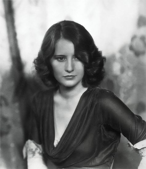 The Lady Eve, The Thorn Birds, My New Haircut, Barbara Stanwyck, Old Hollywood Stars, Golden Age Of Hollywood, Hollywood Actor, Famous Faces, Vintage Hollywood