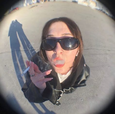 Fisheye Photos, Anamorphic Lens, Phone Attachment, Fisheye Lens, Fish Eye, Phone Lens, Funny Pictures, Cell Phone, Smartphone