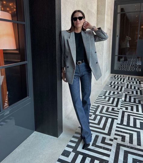 Gray Blazer, Stylish Work Outfits, Street Style Chic, Blazer Outfits, 가을 패션, Work Wardrobe, Classic Outfits, Business Outfits, Look Chic