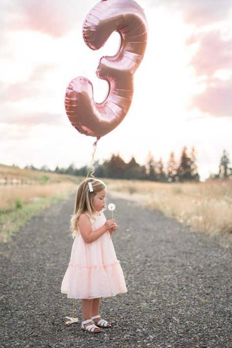 Toddler Birthday Pictures, Goldenhour Photoshoot, 3rd Birthday Pictures, 2nd Birthday Photos, Girls Halo, Birthday Morning, Toddler Photoshoot, Toddler Photos, Our Birthday