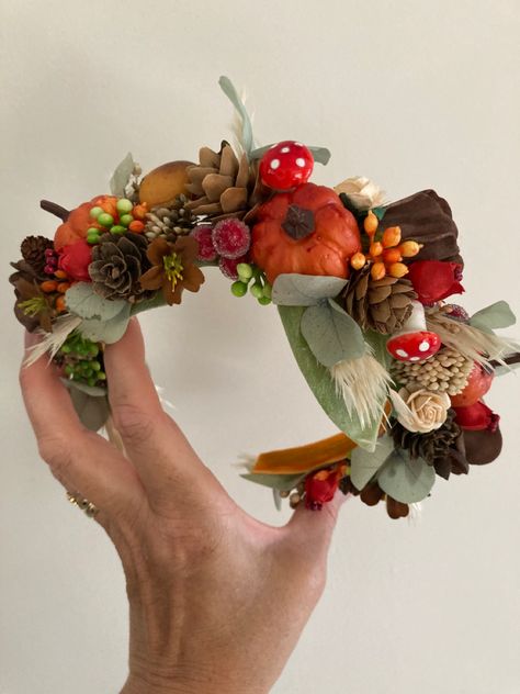 Fall Leaf Crown, Autumn Crown Diy, Autumn Halloween Costume, Halloween Hairband, Autumn Headband, Octoberfest Outfits, Autumn Flower Crown, Autumn Crown, Autumn Elf