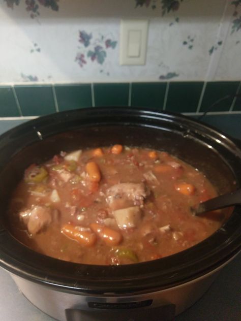 Crockpot Rabbit Stew, Crock Pot Rabbit Recipes, Rabbit Stew Recipe Crockpot, Rabbit Recipe Crockpot, Rabbit Stew Crockpot, Crockpot Rabbit Recipe, Rabbit Stew Recipe, Recipes For Crock Pot, Dutch Oven Chili Recipe