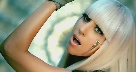 Lady Gaga Poker Face, Lady Gaga Lyrics, Lady Gaga Makeup, Lady Gaga Outfits, Lady Gaga Photos, Poker Face, Technology Fashion, Celebrity Lifestyle, Music Entertainment