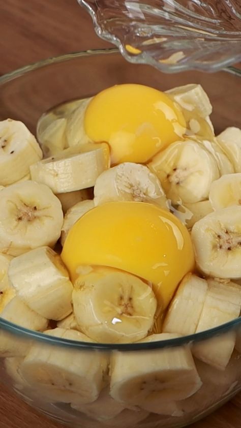 Recognizing Master | When I have bananas at home and this recipe I always make it! #foryoupageviralシ゚ #bananadessert #foryou | Instagram Banana Flan Recipe, Cake Recipes In Cooker, Flan Recipes, Chicken Cook, Pineapple Dessert Recipes, Famous Desserts, Banana Dessert Recipes, Flan Recipe, Banana Dessert