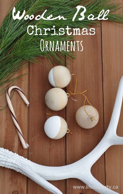 Wooden ornaments Wood Ball Ornaments, Wooden Ball Crafts, Ornaments Simple, Diy Christmas Ball, Eco Christmas, Modern Christmas Ornaments, Ideas Navidad, Christmas Decorating Ideas, Modern Christmas Decor