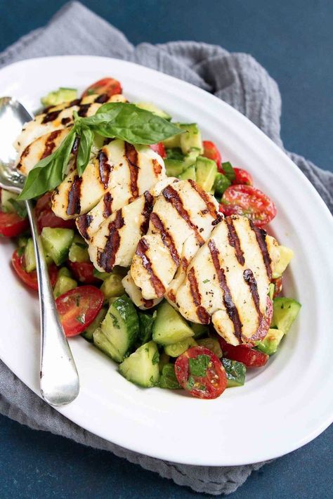 Halloumi Avocado, Halloumi Cheese Recipes, Haloumi Recipes, Vegetarian Grilling Recipes, Cucumber Tomato Avocado Salad, Vegetarian Grilling, Tomato Avocado Salad, Halloumi Cheese, Halloumi Salad