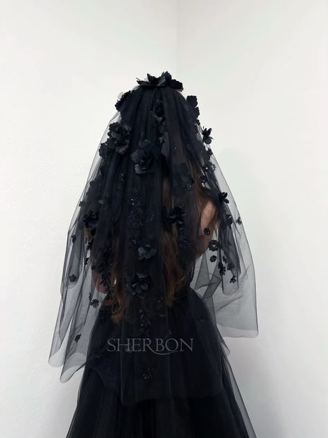 Made to order Veil made of soft black tulle, decorated with beaded appliques and 3D black flowers. Fingertip length. More info available on official website : sherbonclothing.com Black Wedding Veil With Crown, Gothic Wedding Headpiece, Goth Wedding Veil, Wedding Veils Black, Gothic Wedding Veil, Gothic Wedding Hair, Organza Veil, Black Lace Veil, Black Bridal Veil