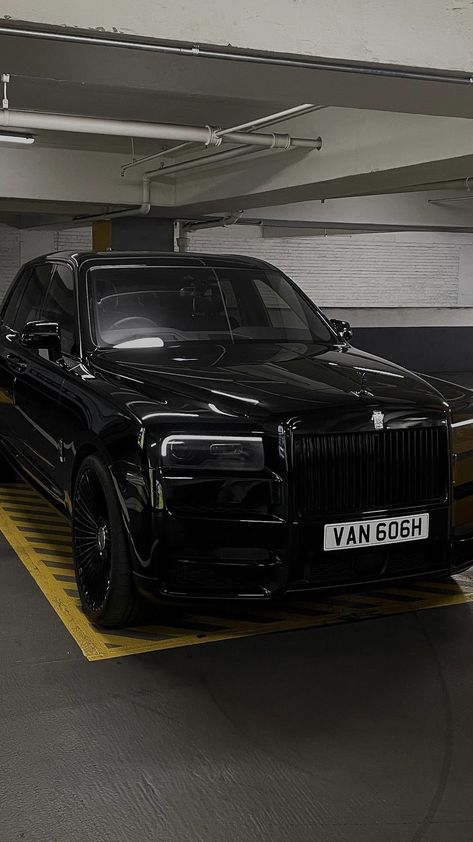 Rolls Royce Cullinan Black, Reality Transurfing, Blacked Out Cars, Rolls Royce Black, Rolls Royce Cullinan, New Ferrari, Getaway Car, Jeep Cars, Cute Quotes For Friends