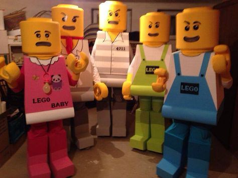 Talent Show Ideas Funny, Lego Movie Costume, Karneval Diy, Lego Baby, Great Costume Ideas, Dance Props, Team Costumes, Lego Man, Lego Minecraft