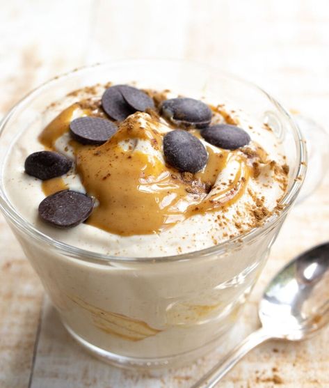 Peanut Butter Yogurt Smoothie, Pb2 Yogurt Recipes, Vanilla Yogurt And Peanut Butter, Greek Yogurt With Peanut Butter, Peanut Butter And Yogurt Dessert, Healthy Greek Yogurt Parfait Recipes, Pb2 Greek Yogurt Recipes, Geek Yogurt Recipes, Quick Greek Yogurt Dessert