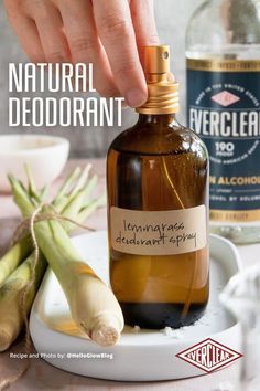 Chicken Crafts Preschool, Diy Deodorant Spray, Natural Deodorant Spray, Homemade Natural Deodorant, Natural Deodorant Recipe, Homemade Deodorant Recipe, Deodorant Recipe, Deodorant Recipes, Diy Deodorant