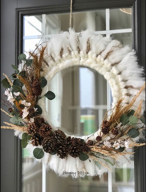 Cozy Fall and Winter Wreath Boho Crafts, Winter Door Decorations, Dollar Tree Pumpkins, Boho Wreath, Winter Door, Deco Nature, Boho Christmas, Macrame Ideas, Macrame Decor