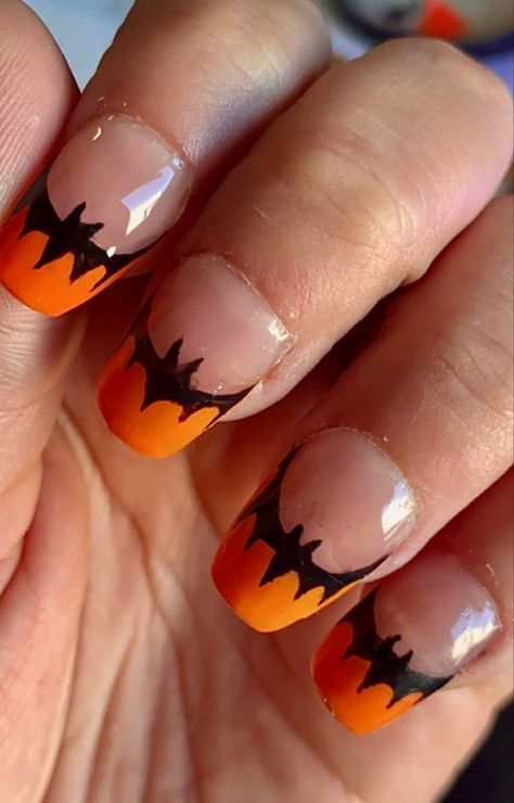 Bat Nails Halloween, Bat French Tip Nails, French Tip Orange, Bats Nails, Halloween French Tips, Bat Nail Art, Gel French Tip, Halloween Bat Nails, Bat Nails Art