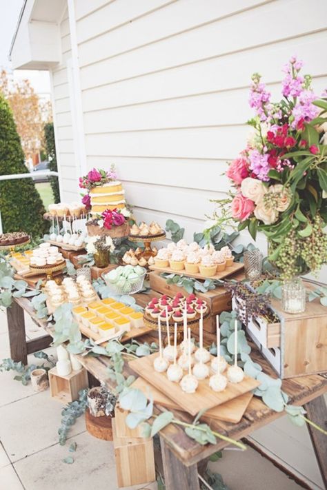 Gorgeous Rustic Bridal Shower via Kara's Party Ideas KarasPartyIdeas.com | Cakes, favors, printables, recipes, desserts, and more! #rusticbridalshower #rusticparty #bridalshowerideas #karaspartyideas (57) Wedding Shower Brunch Decorations, Wedding Shower Brunch, Rustic Bridal Shower Favors, Fiesta Shower, Brunch Decor, Garden Bridal Showers, Deco Champetre, Unique Bridal Shower, Bridal Shower Food