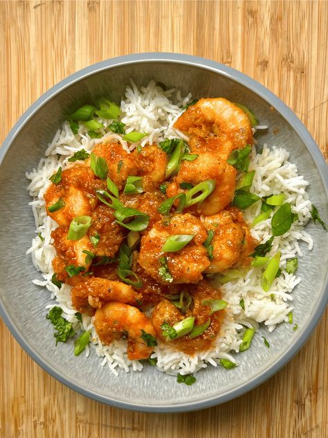 Crispy Spicy Shrimp Bowl Spicy Shrimp Bowl, Turkish Cheese, Shrimp Bowl, Dessert Pasta, Perfect Dinner, Spicy Shrimp, Recipe 30, Crushed Garlic, Chopped Garlic