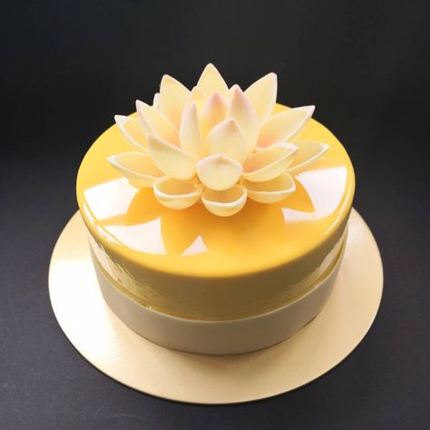 Lotus Flower Wedding Cake, Mango Jelly Cake, Lotus Flower Cake, Mirror Glaze Cake Decoration, Lotus Cake, Mango Jelly, Glaze Cake, 14th Birthday Cakes, Opera Cake