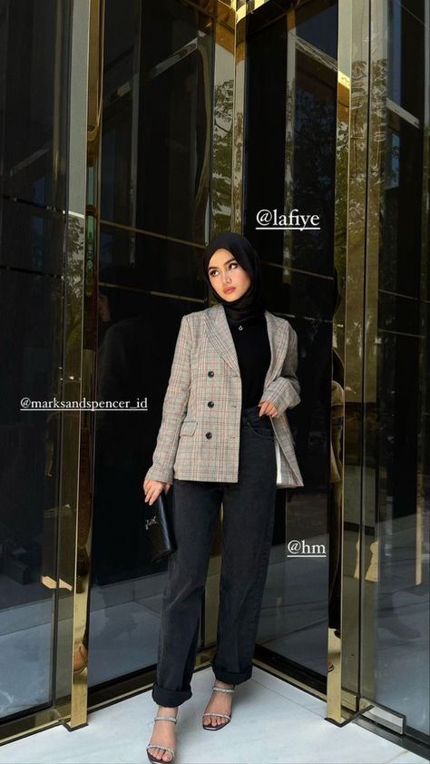 Hijab Interview Outfit, Interview Outfit Women Hijab, Hijabi Interview Outfit, Outfit Blazer Hijab Casual, Ootd Interview Kerja, Blazer Outfits Hijab Formal, Formal Hijab Outfit Work, Business Casual Outfits Hijab, Ootd Office Work Hijab