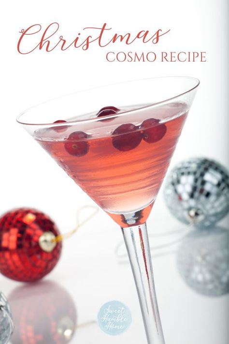 Christmas Cosmopolitan Holiday Cocktails, Holiday Cosmopolitan Drink, Clausmopolitan White, Christmas Martini Holiday Drinks, Holiday Cosmopolitan, Holiday Martinis Christmas, Christmas Cosmo, Christmas Cosmopolitan, Christmas Martinis