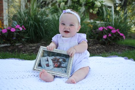 Preemie First Birthday Photo Idea. Hold a photo of the baby in the NICU 1st Birthday Ideas, Baby Boy Birthday Outfit, Baby Birthday Outfit, Boys Birthday Outfits, First Birthday Outfit Girl, First Birthday Photo, Twins 1st Birthdays, Baby Boy First Birthday