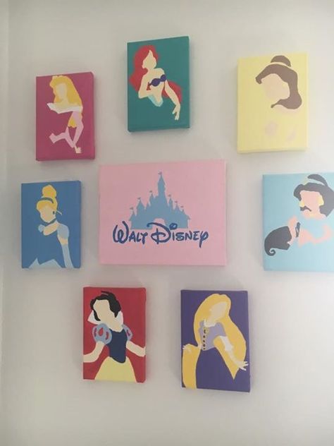 Disney Collage Painting, Disney Princess Paintings Easy, Disney Canvas Art Easy, Disney Character Paintings On Canvas, Disney Princess Paintings, Preppy Painting, Disney Canvas Paintings, Mini Tela, Casa Disney