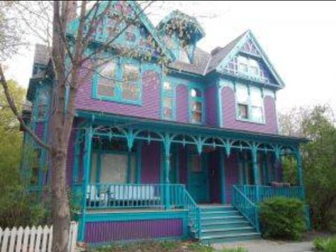 Teal House Exterior, Bright Color Pallets, Outdoor Paint Colors, Teal House, Turquoise Cottage, Bungalow Cottage, Wood Gate, Travel Budget, Outdoor Bathrooms