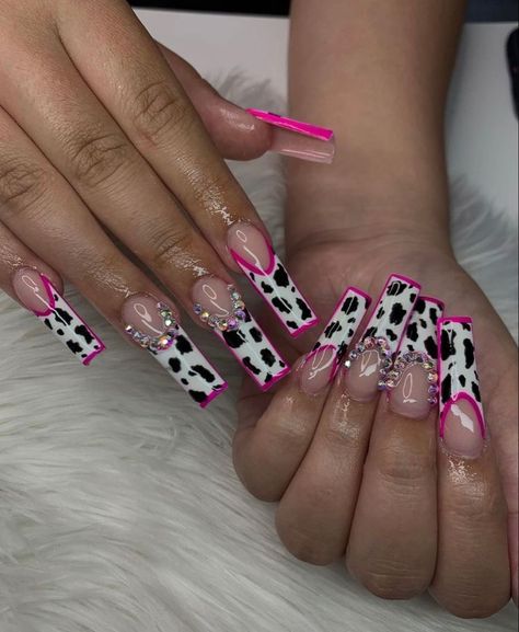 Pink Cow Print Nails Acrylic Long, Grabbers Nails, Acrylic Nails Bling, White Tip Acrylic Nails, Nails Duck, Country Acrylic Nails, Cow Print Nails, Nails Bling, Cow Nails