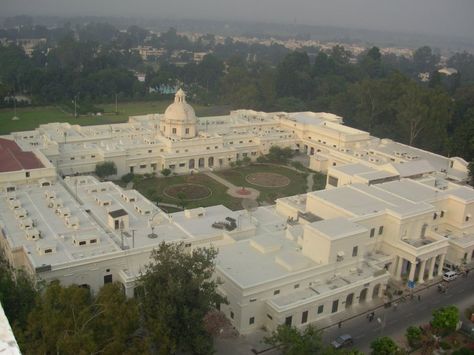 The Indian Institute of Technology, Roorkee (IIT Roorkee) in the state of Uttarkhand, India. It is the technical institution with the the largest number of academic units in India. Iit Roorkee Wallpaper, Iit Roorkee, Black Hd Wallpaper Iphone, Administrative Building, Indian Institute Of Technology, College Wallpaper, Vision Board Themes, Go Logo, Black Hd Wallpaper