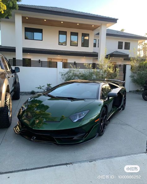 Dark Green Lamborghini, Lamborghini Aventador Aesthetic, Forest Green Car, Green Lamborghini Aventador, Dark Green Car, Green Corvette, Prom Car, Green Lamborghini, Tmax Yamaha