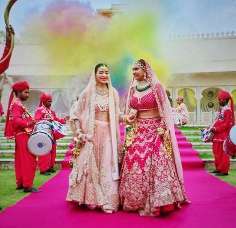 Queer Desi Wedding, Queer Desi Aesthetic, Wlw Wedding Aesthetic, Wlw Poses, Sapphic Wedding, Me N Who, Wlw Wedding, Wlw Aesthetic, Queer Women