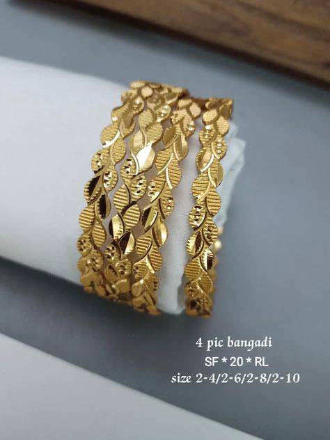 Gold Bangles For Bride, Bangles For Bride, Arab Gold, Kerala Jewellery, Man Gold Bracelet Design, Simple Gold Bangle, Glamorous Room, Golden Jewellery, Unique Gold Jewelry Designs