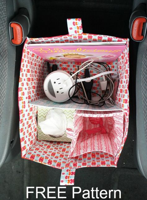 Here's your chance to bring organisation to your vehicle. We've all seen cars that are in desperate need of a place to put all that stuff that we carry around in our cars. The designer of this pattern has given you a FREE pattern and tutorial to sew a Divided Organizer Tote Bucket that you can place between your seats or in the footwell of one of the seats so that you can organise all your stuff. #SewModernBags Basket Sewing Pattern, Fabric Storage Cubes, Fabric Storage Bins, Modern Bag, Sew Ins, Fabric Basket, Fabric Boxes, Sewing Organization, Fabric Baskets