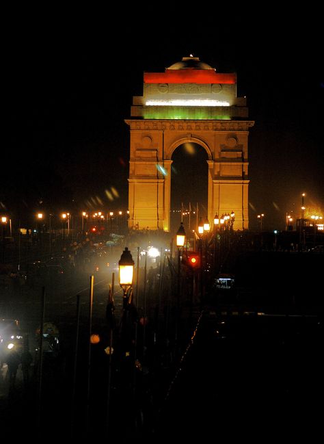 India Gate Night Snapchat, Delhi Tourism, Travel International, India Gate, India Flag, Sky Photography Nature, Feeling Pictures, George Washington Bridge, Durga Puja