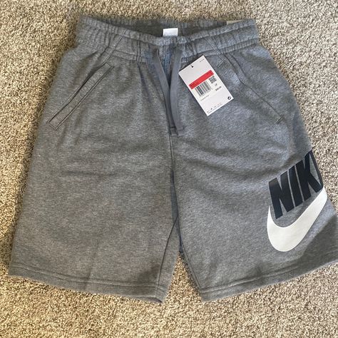 Nike shorts outfit