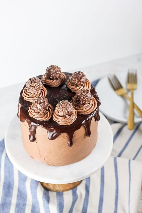 Nutella Chocolate Cake with Nutella Cream Cheese Frosting Nutella Cream Cheese Frosting, Chocolate Cake With Nutella, Nutella Cream Cheese, Cinnamon Roll Frosting, Cake With Nutella, Nutella Cream, Pear And Almond Cake, Cake Bar, Cake Recipes For Kids