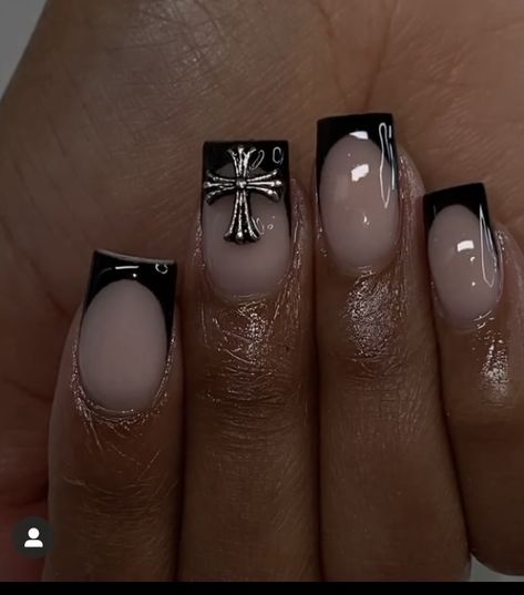 Short Chicana Nails, Square Acrylic Nails Cross, Black French Tip Nails Square With Cross, Nail Inspo Y2k Short, Short Nails Gothic Ideas, Cross Short Nails, Black French Tip With Cross, Short Square Black French Tip Nails Designs, Black French Tip Nails With Cross