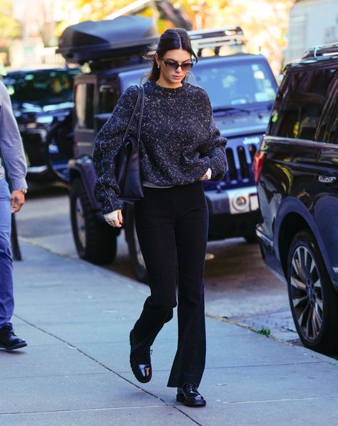 Kendall Jenner’s Minimalist Outfits Include These Signature Pieces Kendall Jenner Winter Style, Kendall Jenner Winter Outfits, Kendall Jenner Casual Outfits, Kendall Jenner Casual, Stile Kendall Jenner, Kendall Jenner Street Style, Models Off Duty Style, Kendall Style, Fits Inspo