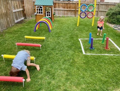 Toddler Obstacle Course Outdoor, Diy Hurdles, Field Day Games For Kids Preschool, Obstacle Course Ideas For Kids, Backyard Activities For Kids, Outdoor Obstacle Course, Obstacle Course Ideas, Outdoor Games For Toddlers, Field Games