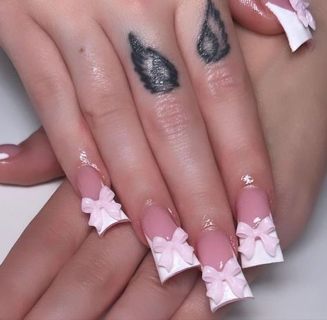 Coquette Duck Nails, Duck Nails Aesthetic, Slim Duck Nails, Duck Nails Pink, Mini Duck Nails, Trashy Y2k Nails, Cute Duck Nails, Nails Duck, Duck Nails