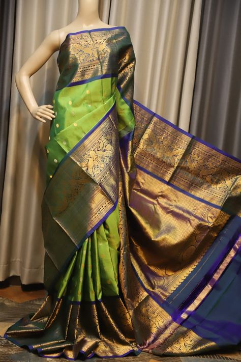 Saree Colours, Saree Shoot, Saree Color Combinations, Bus Skin, Saree Green, Golden Saree, Kanjivaram Sarees Silk, Simple Saree Designs, Indian Bridal Sarees