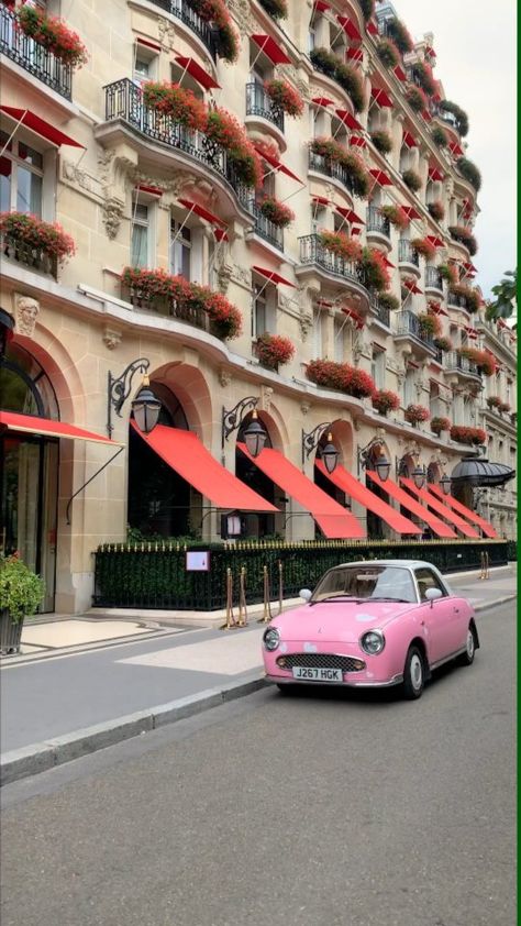 plaza_athenee on Instagram: Colourful escape on 25 avenue Montaigne ✨️ 📷 @bei.bei.wei #DCmoments Plaza Athenee, Avenue Montaigne, Hotel, On Instagram, Instagram