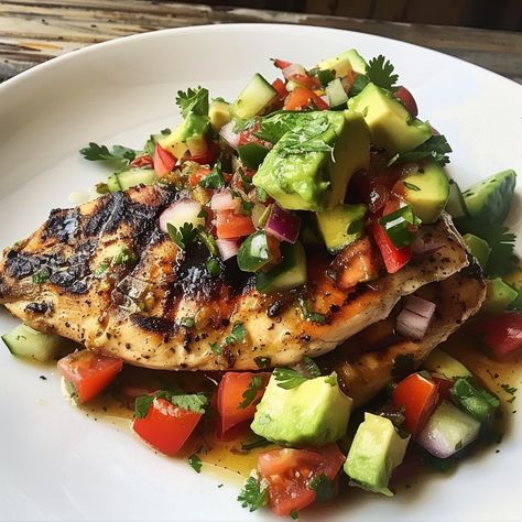 Creamy Avocado Salsa, Chicken With Avocado Salsa, Healthy Grilled Chicken Recipes, Fiesta Lime Chicken, Chicken With Avocado, Perfect Grilled Chicken, Healthy Grilled, Avocado Salsa Recipe, Lime Chicken Recipes