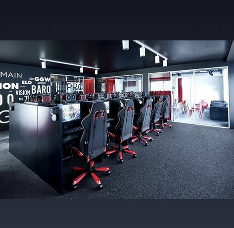 Gaming Shop Design, Gaming Center Design, Gaming Cafe Design, Luxury Gaming Room, Computer Shops, Game Room Setup, Gaming Cafe, Gaming Shop, Game Room Lighting