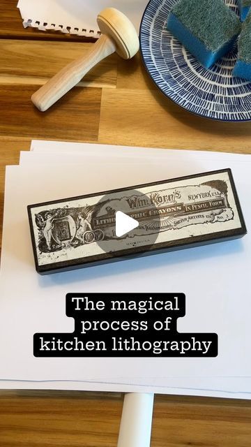 Ekaterina Lopatina on Instagram: "This is a fascinating process of kitchen litho! I feel almost like an alchemist 💫 #kitchenlithography #printmaking #print #process #art #artist #lithography #handprint #artgallery #illustration #chemistry #studio #study #litho #printmakingsupplies #saatchi" Diy Linocut Press, Kitchen Lithography, Lithography Printmaking, Intaglio Printmaking, Printmaking Supplies, Lino Cuts, Litho Print, Stamp Carving, Xmas Card