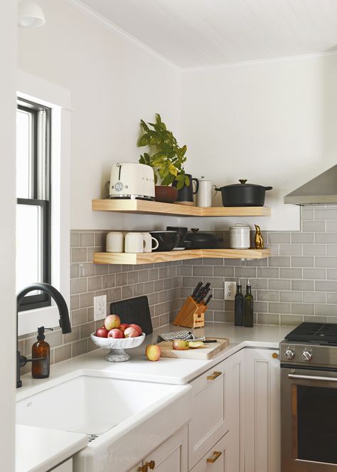 L-shaped kitchen with open shelving // Is open shelving in a kitchen the right choice for you? I'm sharing my tips for design + practicality, plus the one thing I'd do differently. | via Yellow Brick Home Small Open Shelves Kitchen, L Shaped Shelves, Home Kitchen Design, Yellow Brick Home, Saint Helena, Open Kitchen Shelves, L Shaped Kitchen, U Shaped Kitchen, Floating Shelves Diy