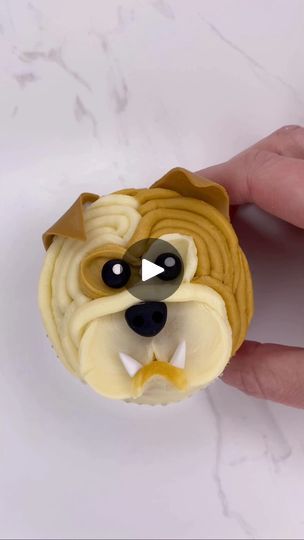 Cupcakes Decoration Easy, Cake Decorating Ideas For Beginners, Bulldog Cake, 12 Inch Cake, Birthday Cupcakes Decoration, 8th Birthday Cake, Dog Cupcakes, Puppy Cake, Decorated Cakes