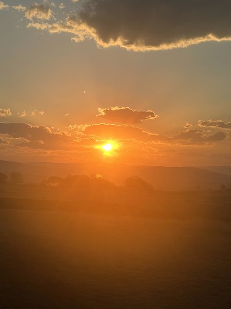 South African Sunsets
Winter Sunset, Africa
#sunset #sunsetting #light #golden #orange #sky South African Sunset, Africa Sunset, African Sunset, Pastel Sunset, Travel Moments, Winter Sunset, Orange Sky, Golden Lights, Southern Africa